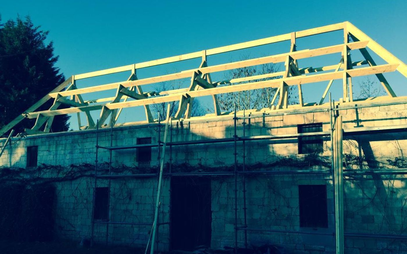 Installation toiture tuiles maisons laffitte yvelines avant